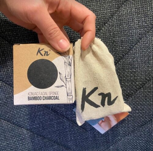 Schwarze Seife von Karbonoir | natürlich und handgemacht (100 g) photo review