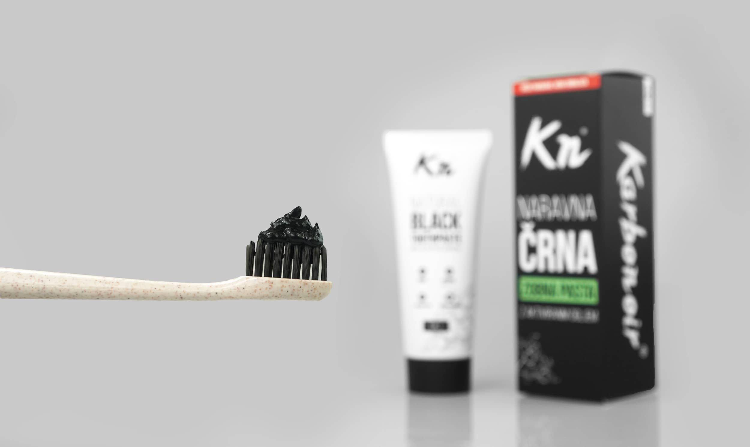 Natürliche schwarze Zahnpasta mit Aktivkohle (50 ml)