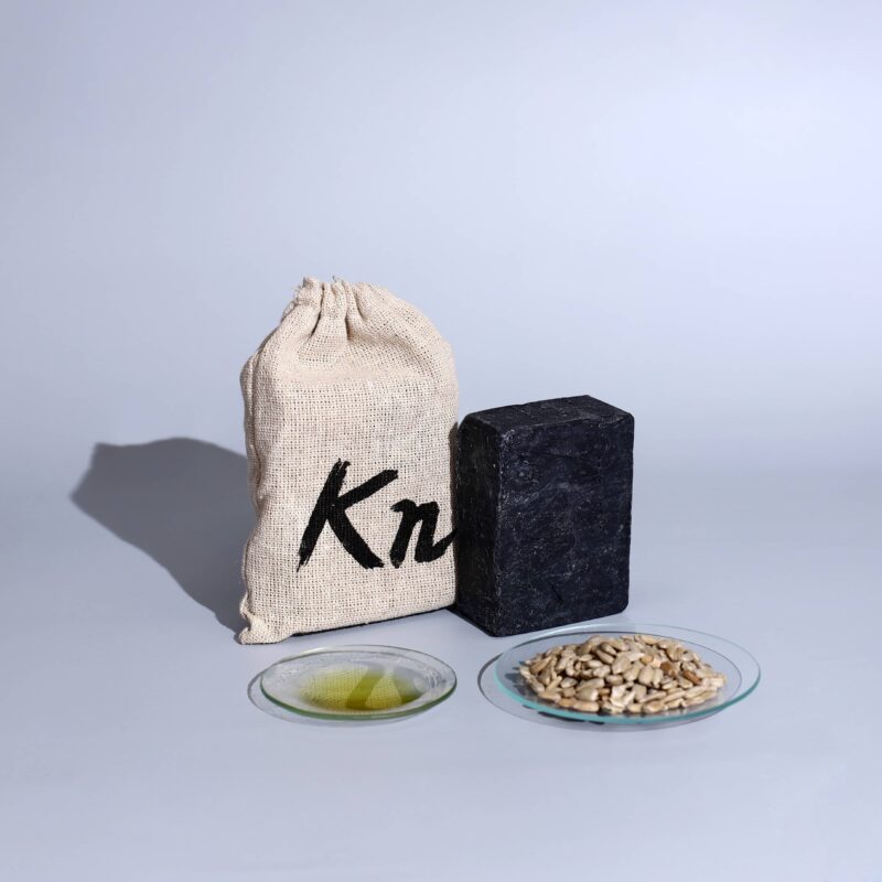 Schwarze Seife von Karbonoir | natürlich und handgemacht (100 g)